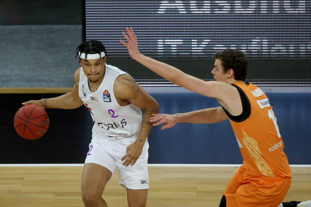 随着伊万的 随着伊万的